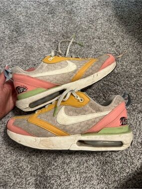 Nike woman’s Multicolor Air Cushion Sneakers - Pink/Yellow/Green